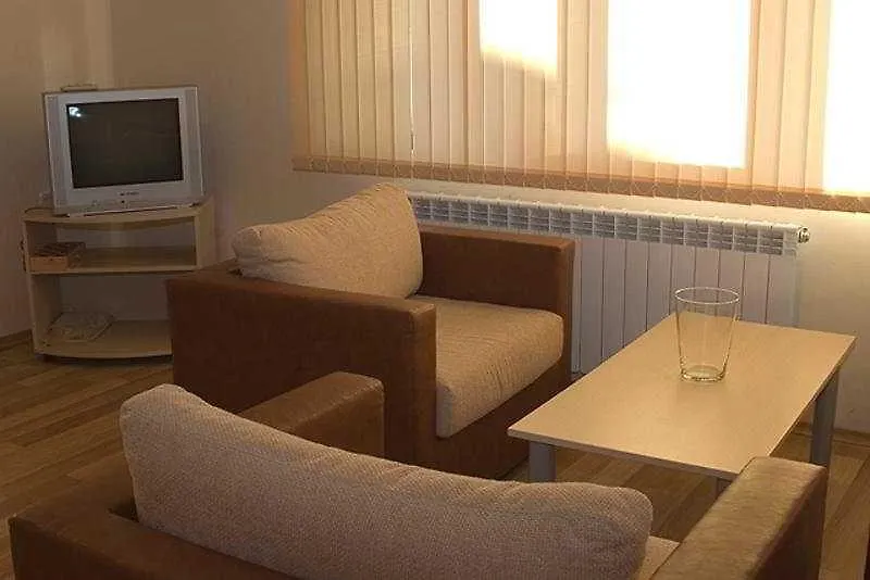 Snowplough Apartments Bansko